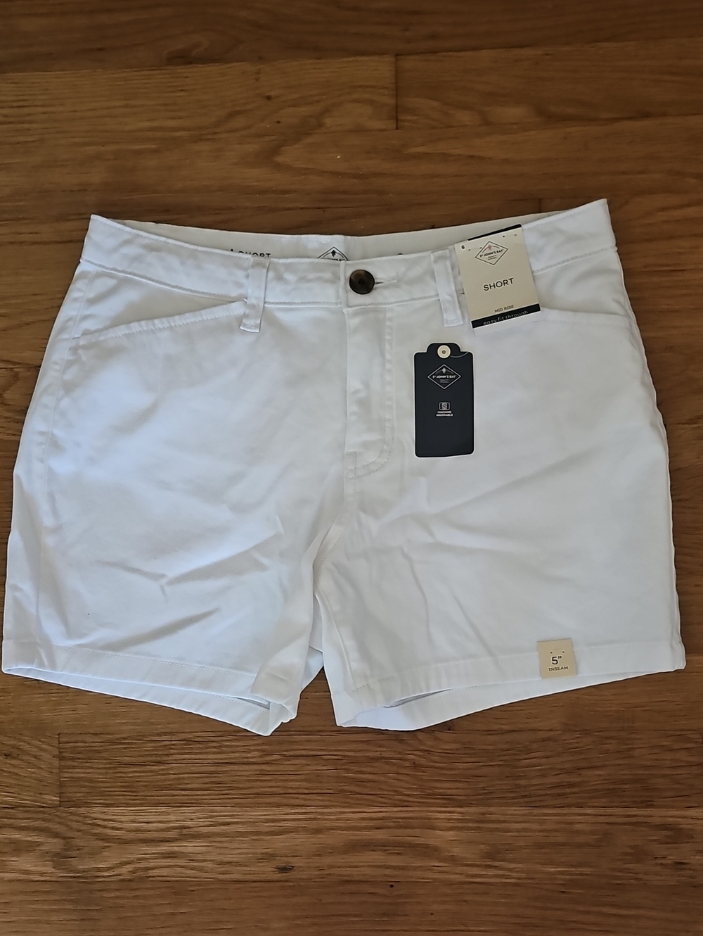 St. Johns Bay White 5" Stretch Shorts Women's Size 6 NWT 306469